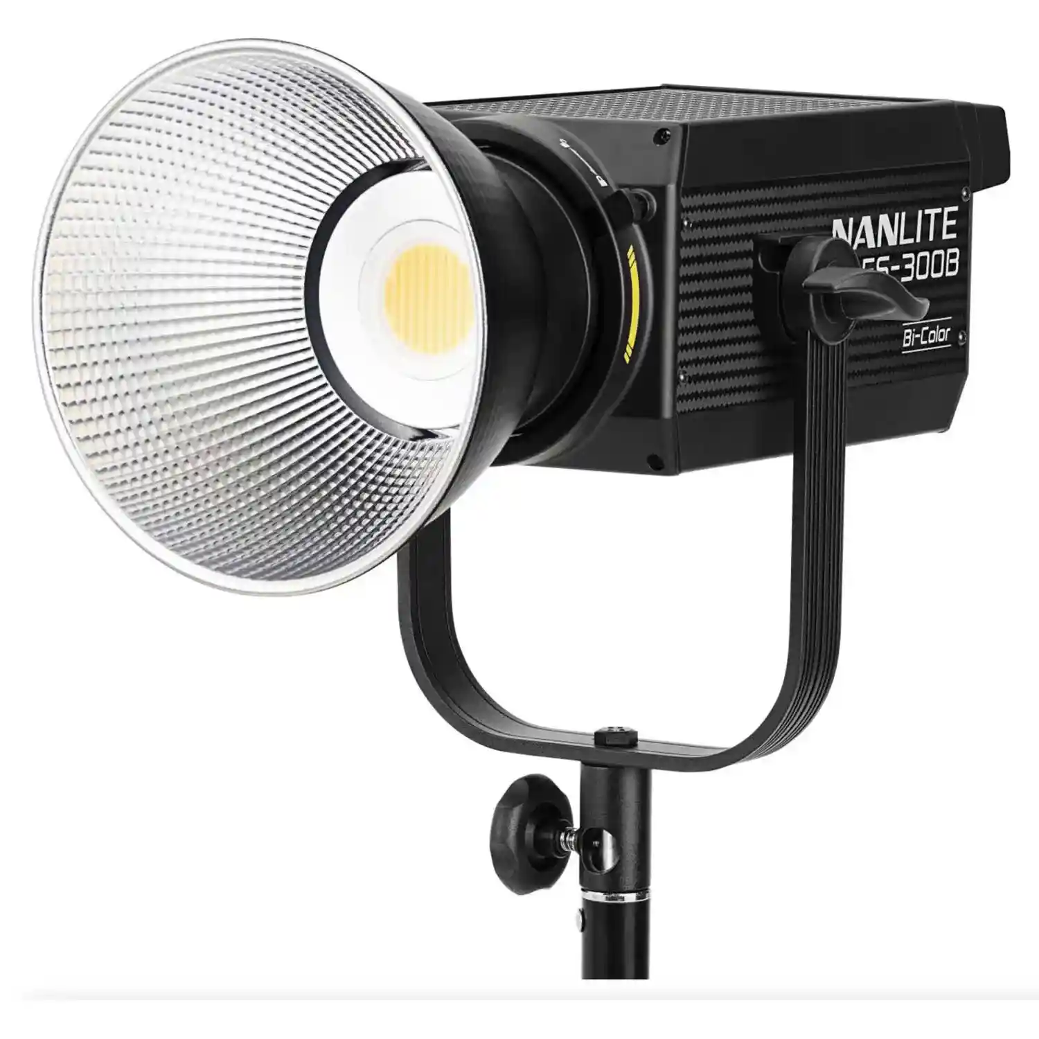 nanlite-fs-300b-bi-color-1